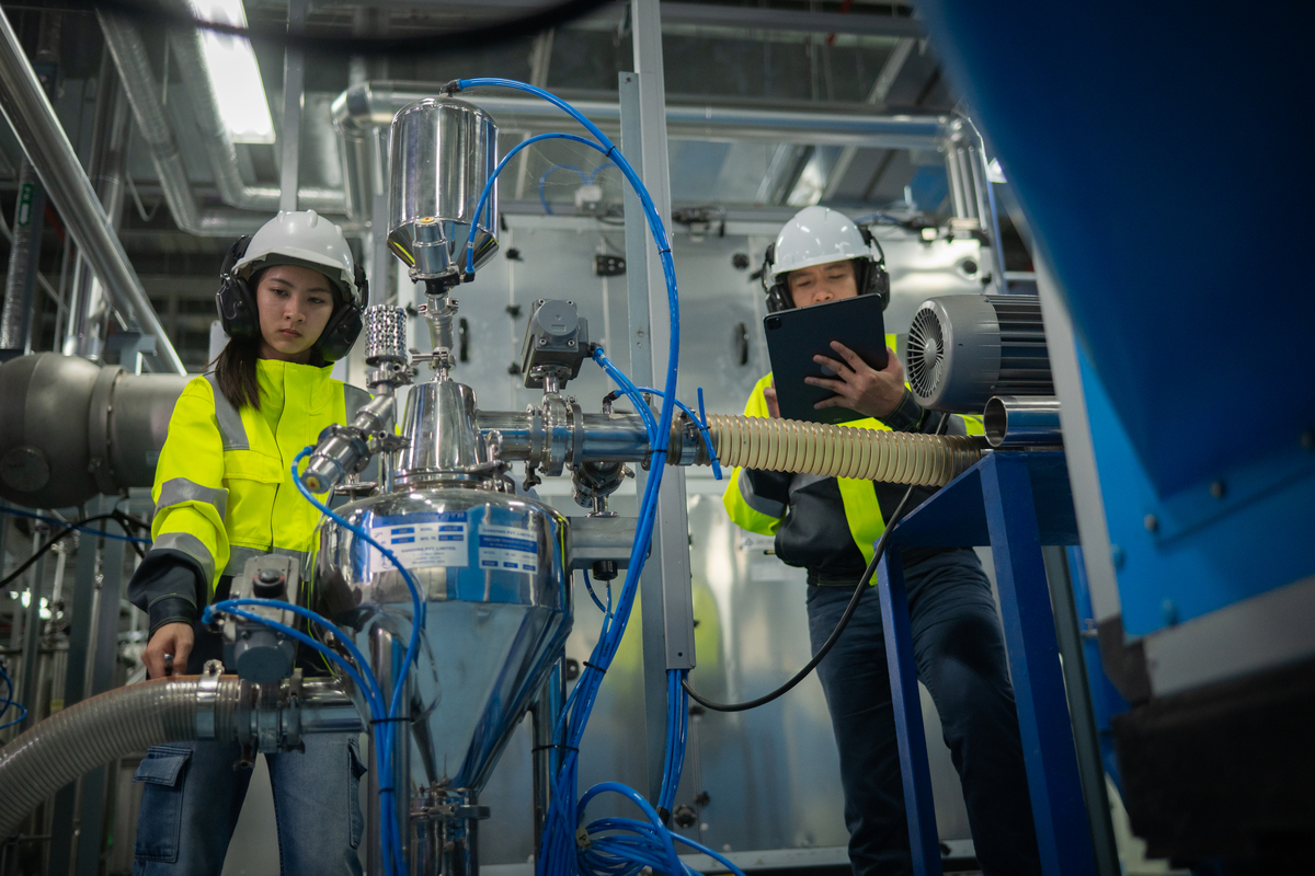 西北工业学校化工机械与设备专业就业方向：职业出路解析