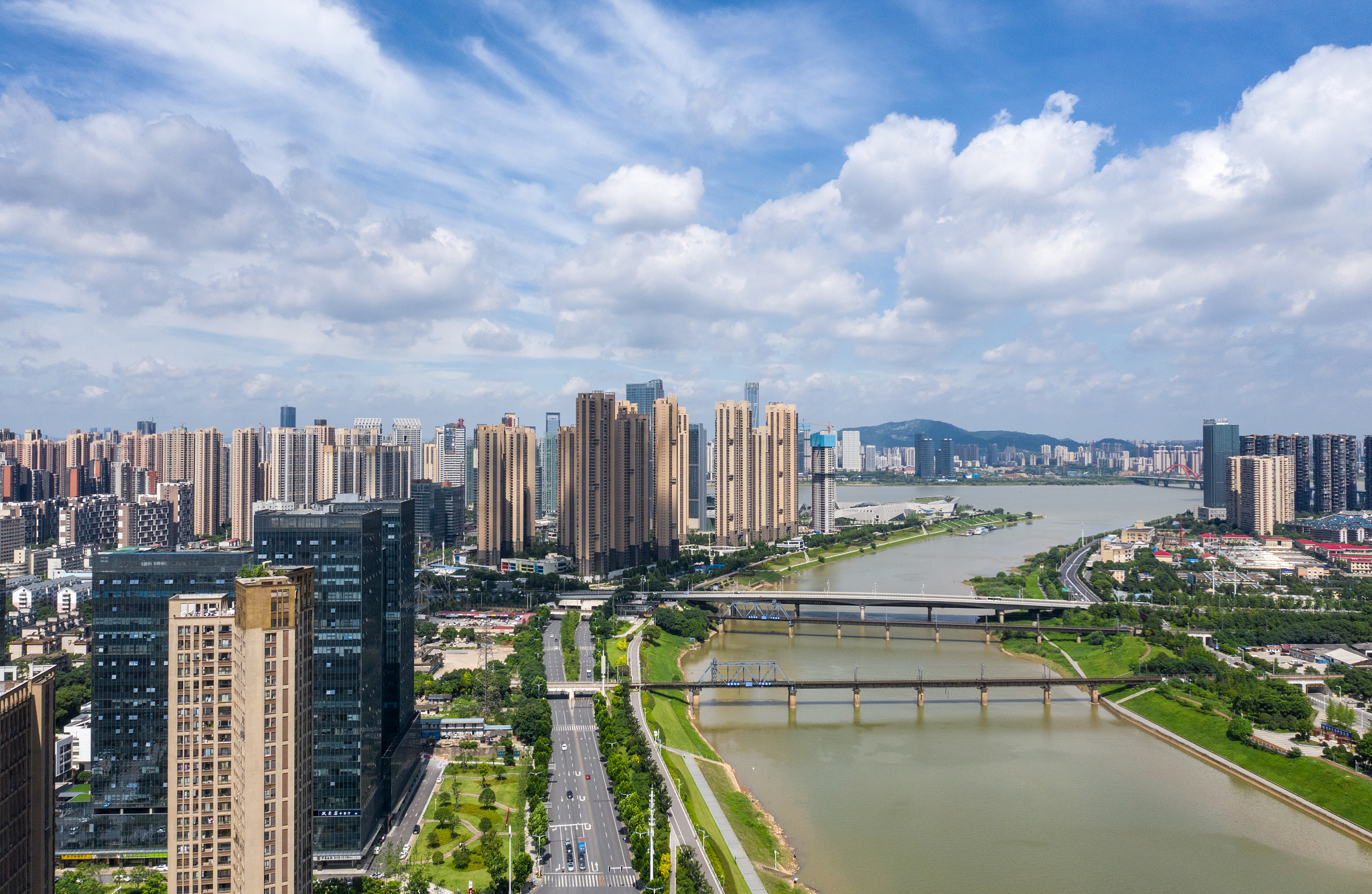 航拍长沙城市天际线