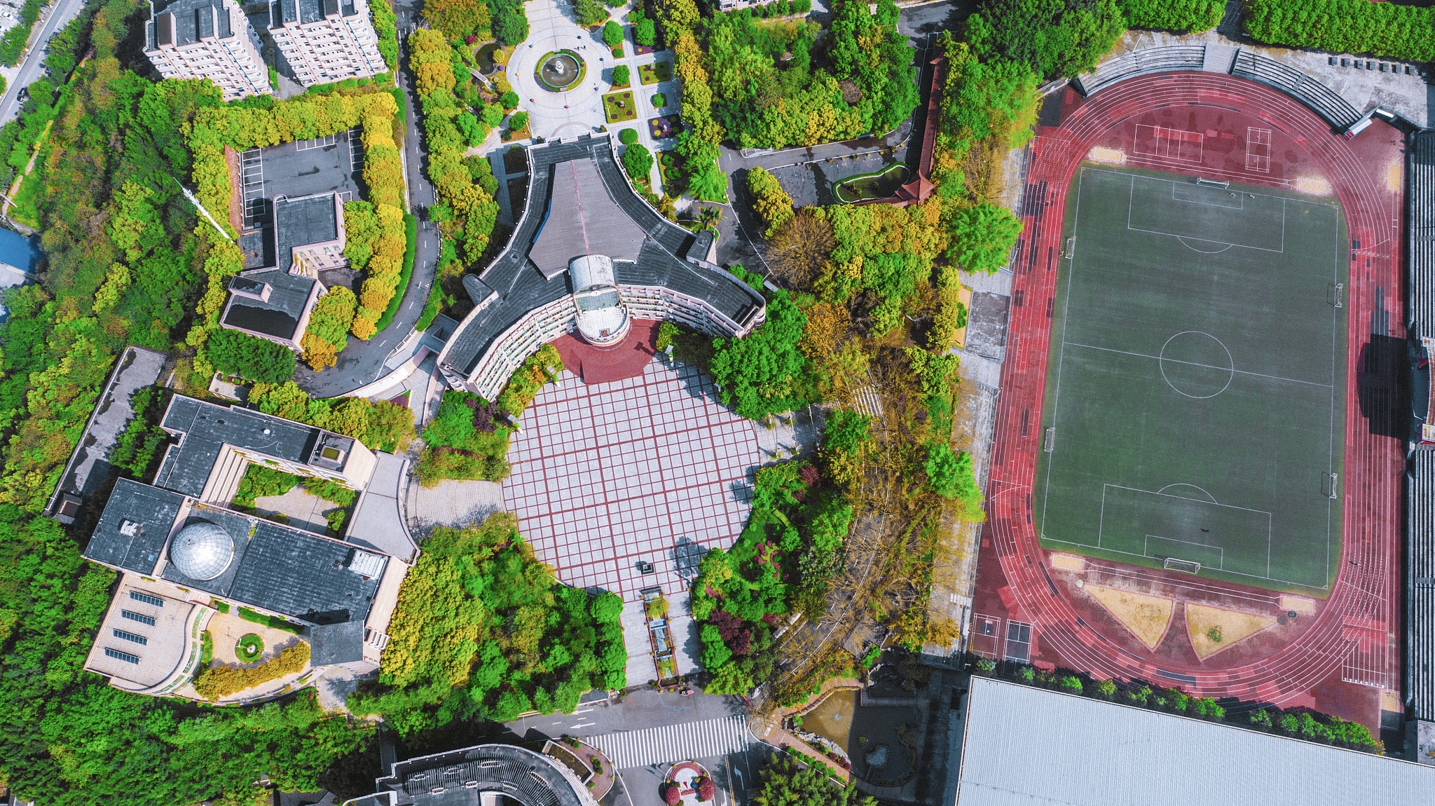 重庆市忠州中学校2023年招生简章 - 招生简介及政策