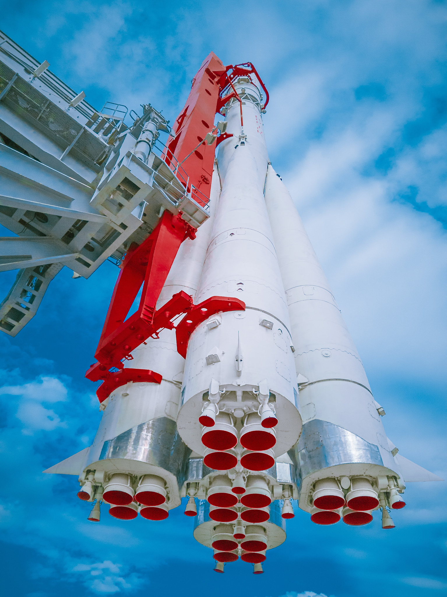 太阳主序阶段氢燃烧：质子-质子链反应速率详解