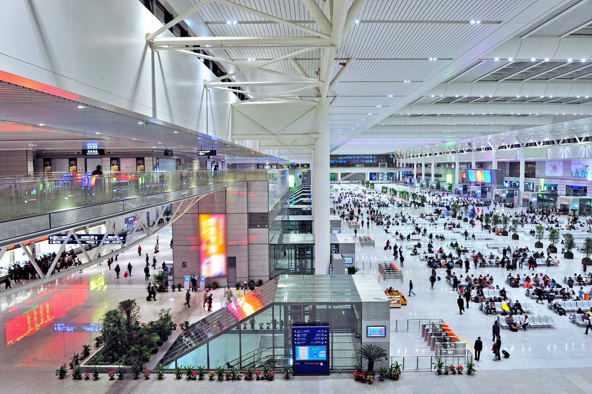 南桥离哪个高铁站近