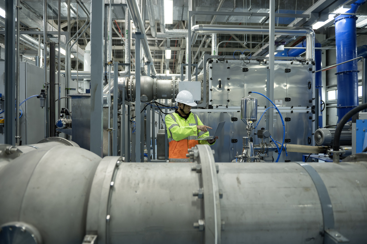 石油化工设备防腐处理的重要性：延长使用寿命，提升安全运行