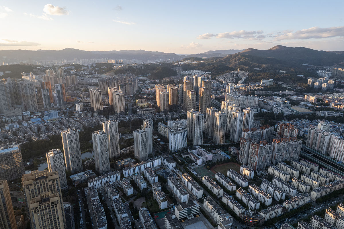 云南华西航空学院就业率高吗？- 大专院校就业前景解析