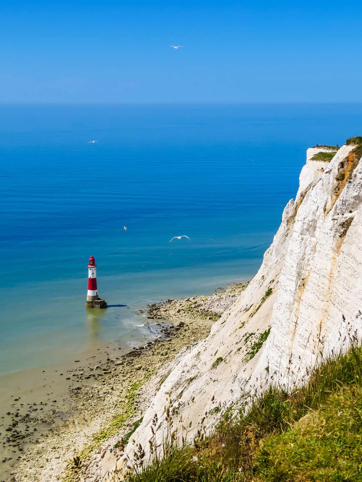 beachy head lighthouse, eastbourne, east sussex, england