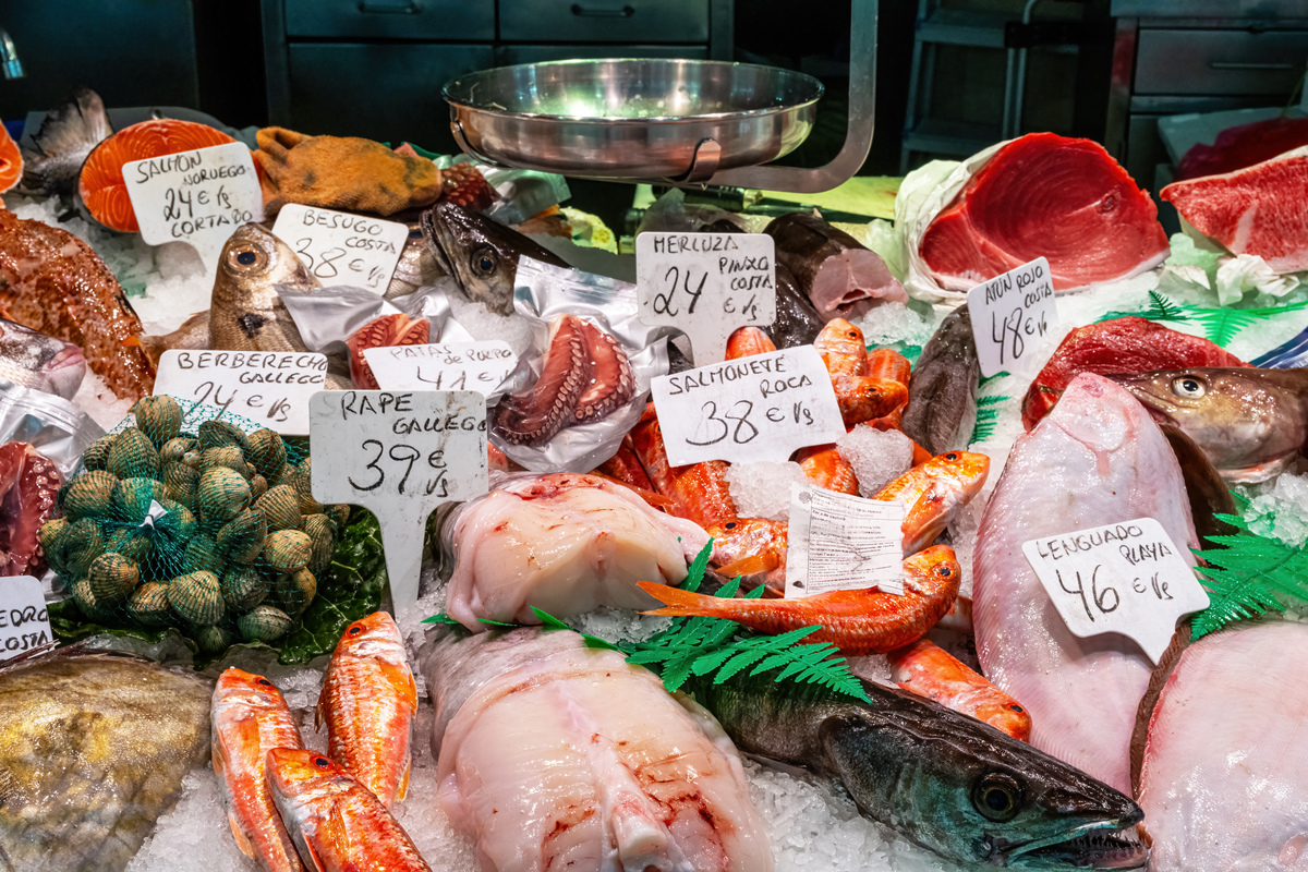 Shrimp with Red Heads: Understanding Potential Causes