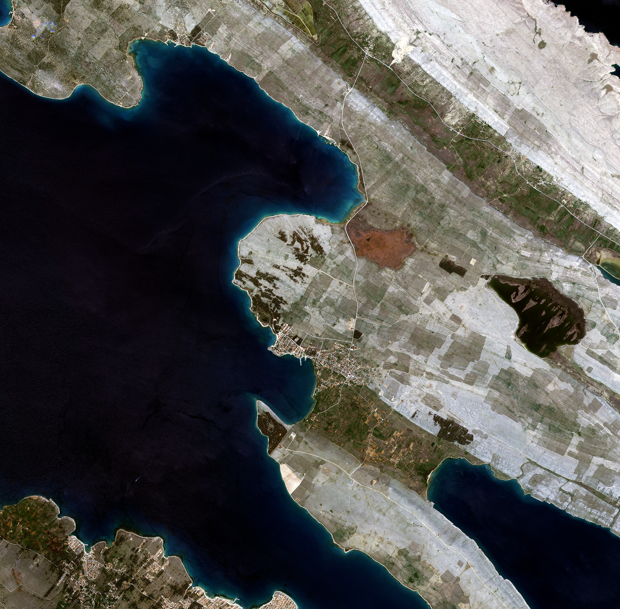 Jason卫星海面高度测量：ALES重新跟踪和X-TRACK/ALES处理