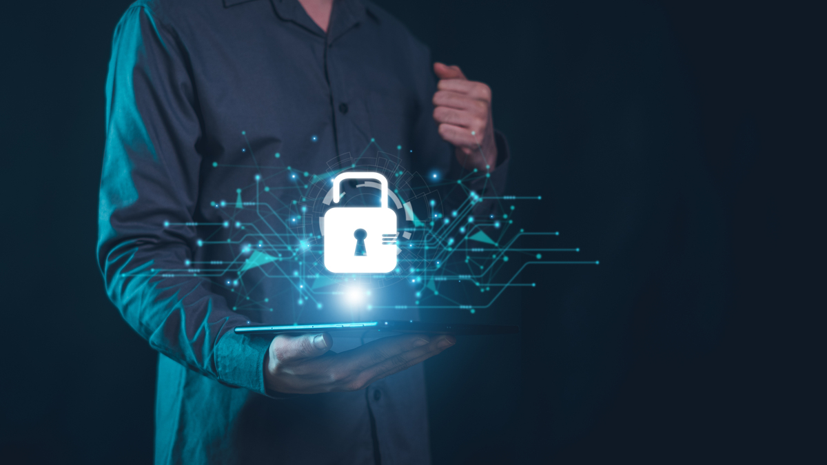 小明文件泄密的故事