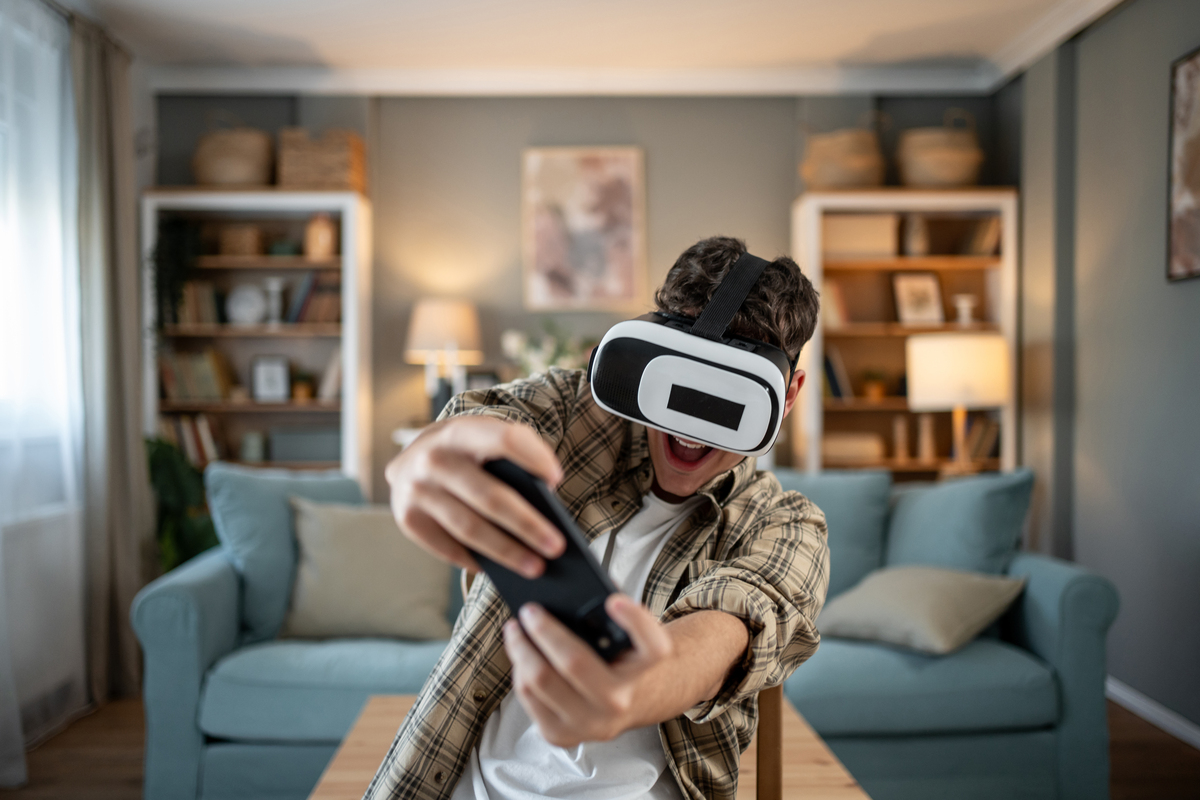 虚拟现实技术综述：发展历程、技术原理、应用领域及未来趋势