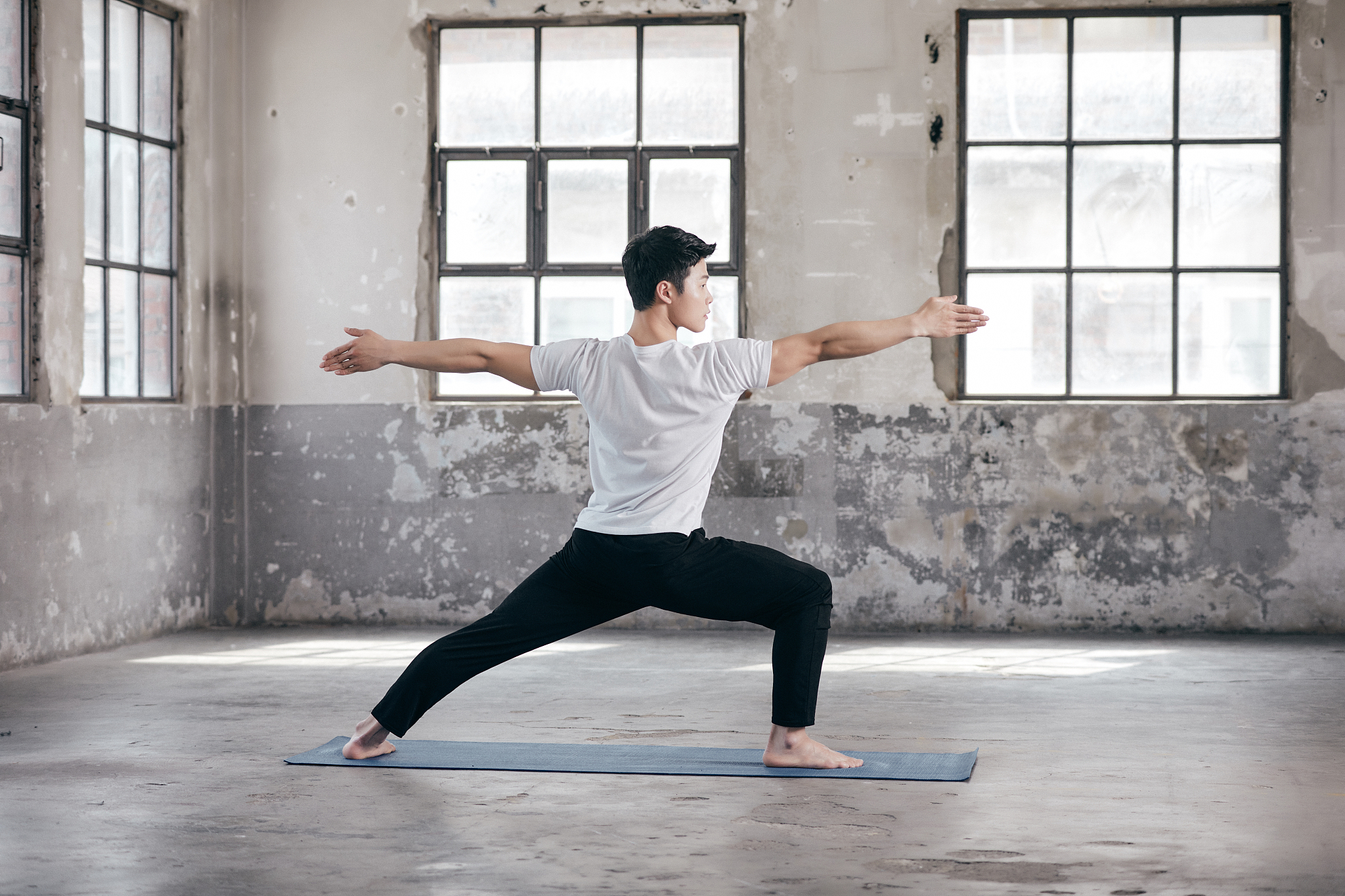 成年男性开合跳：一次能做多少个？