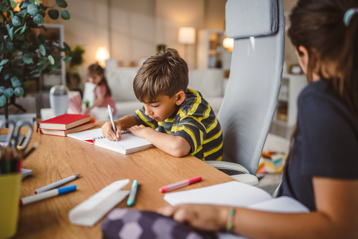 小孩不懂事怎样才可以提高他的学习能力