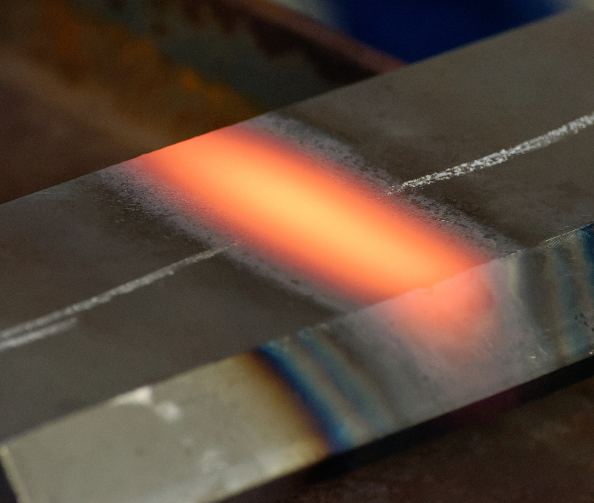 PI膜：高温高性能聚合物薄膜材料 - 应用于电子、光学、航空航天等领域