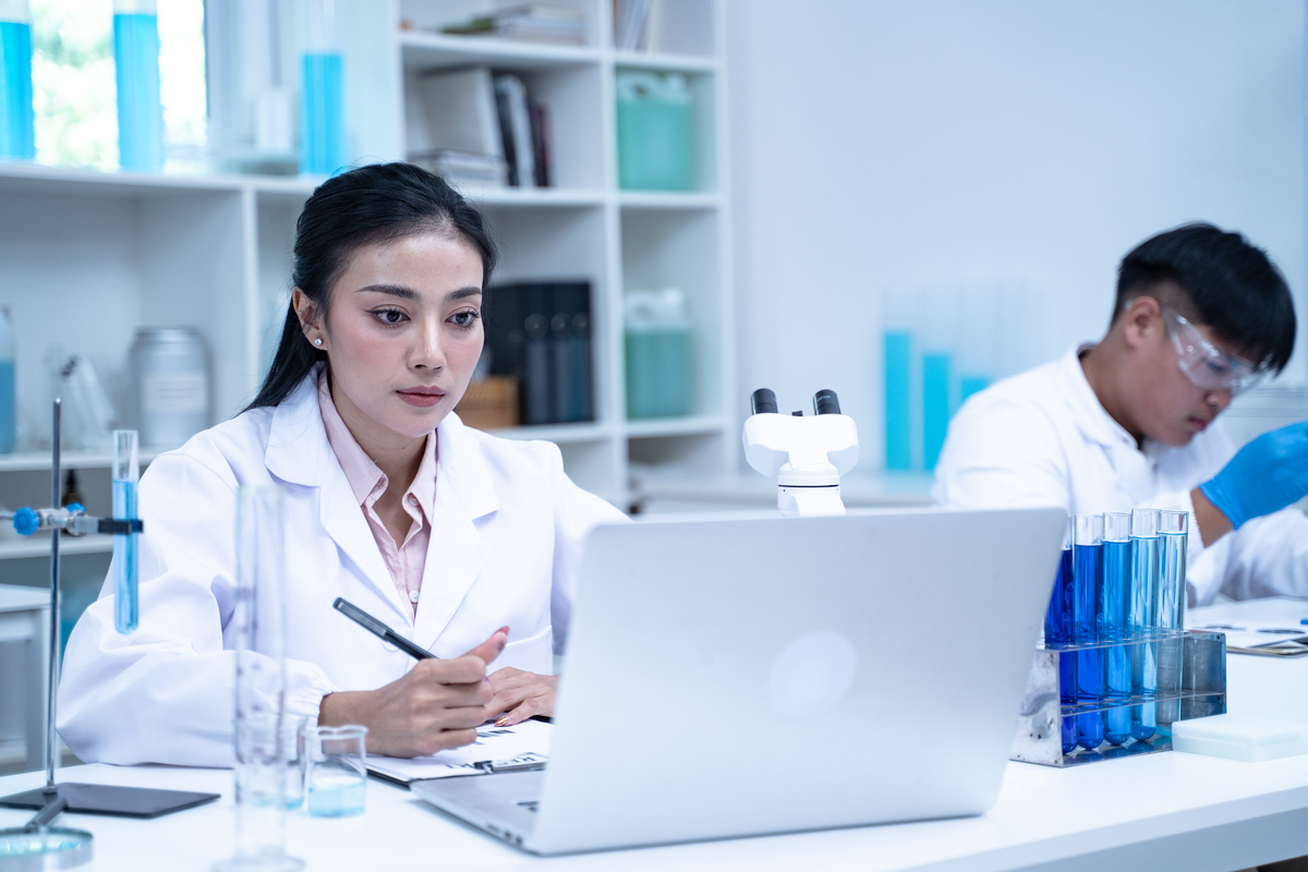 2023年口腔医学技术专业就业前景分析：发展趋势和就业方向