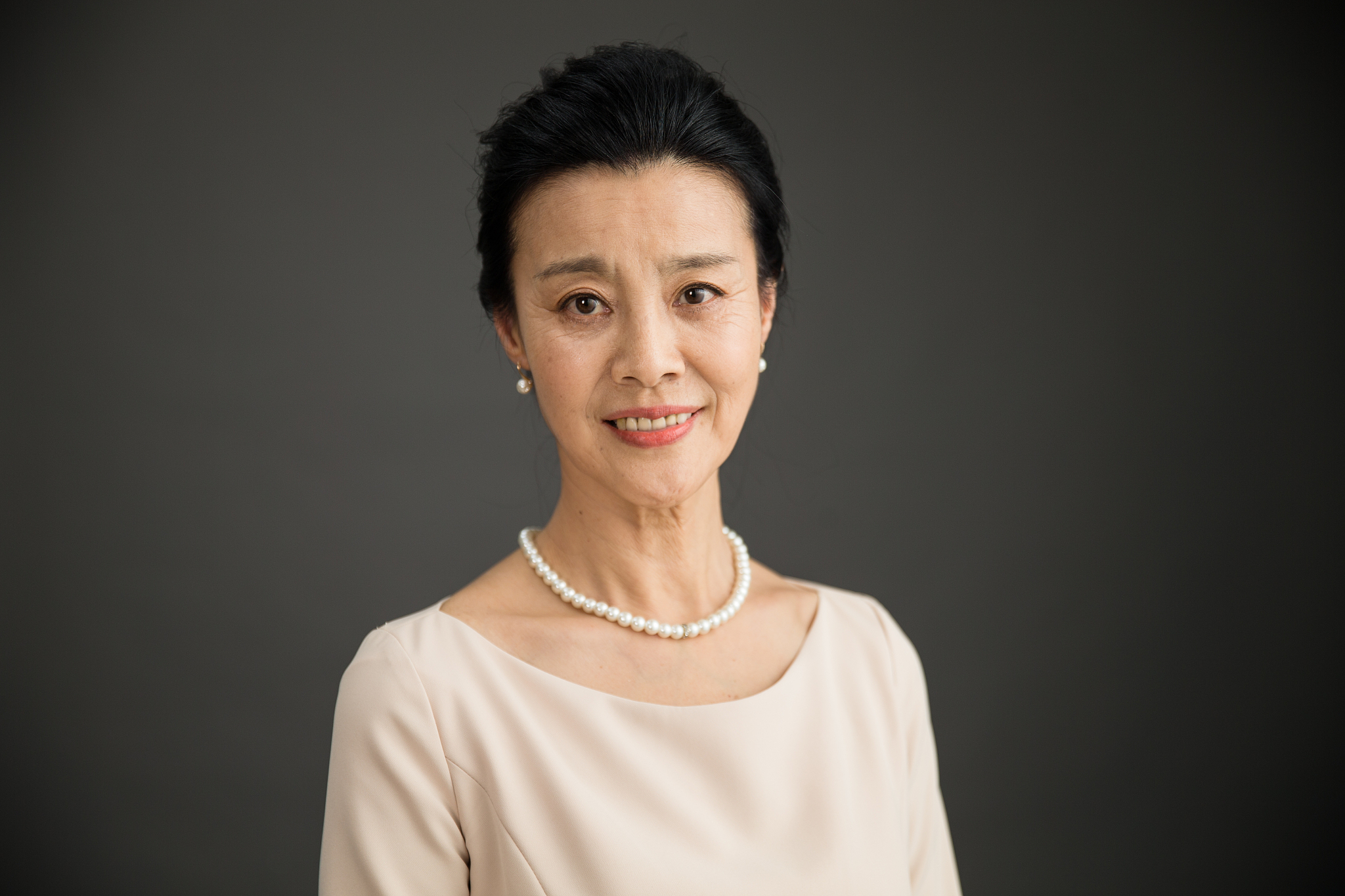 优雅女士肖像