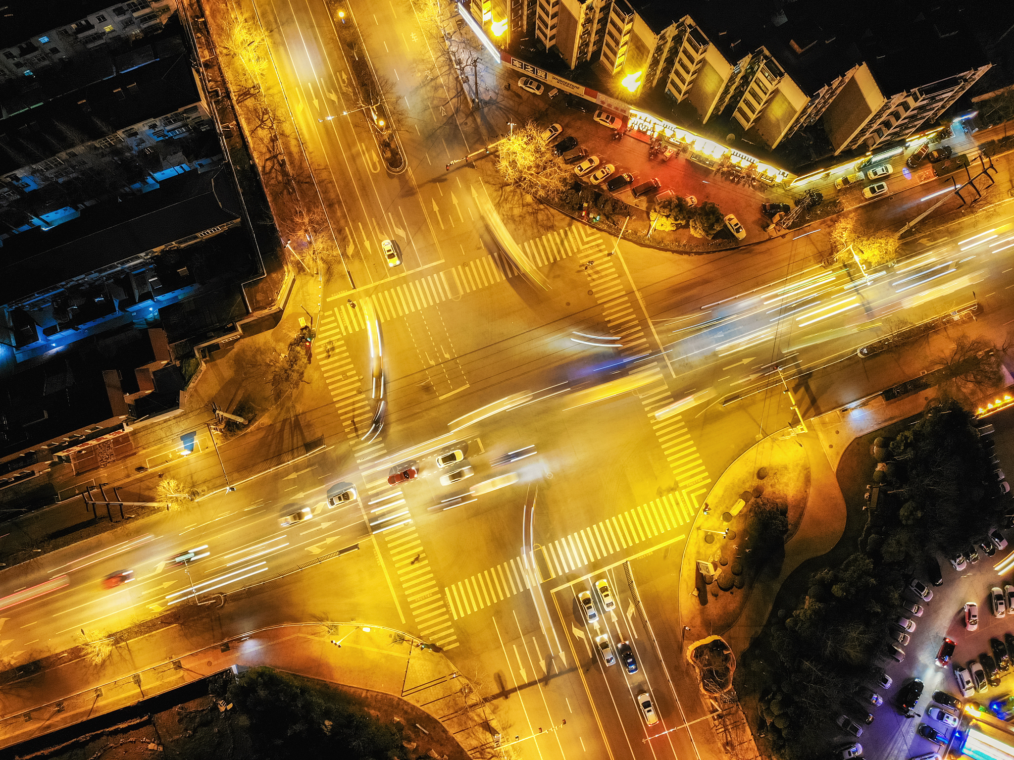 徐州市媒体曝光求助热线电话是多少？老百姓有困难怎么办？回答必须在1000字左右的文章