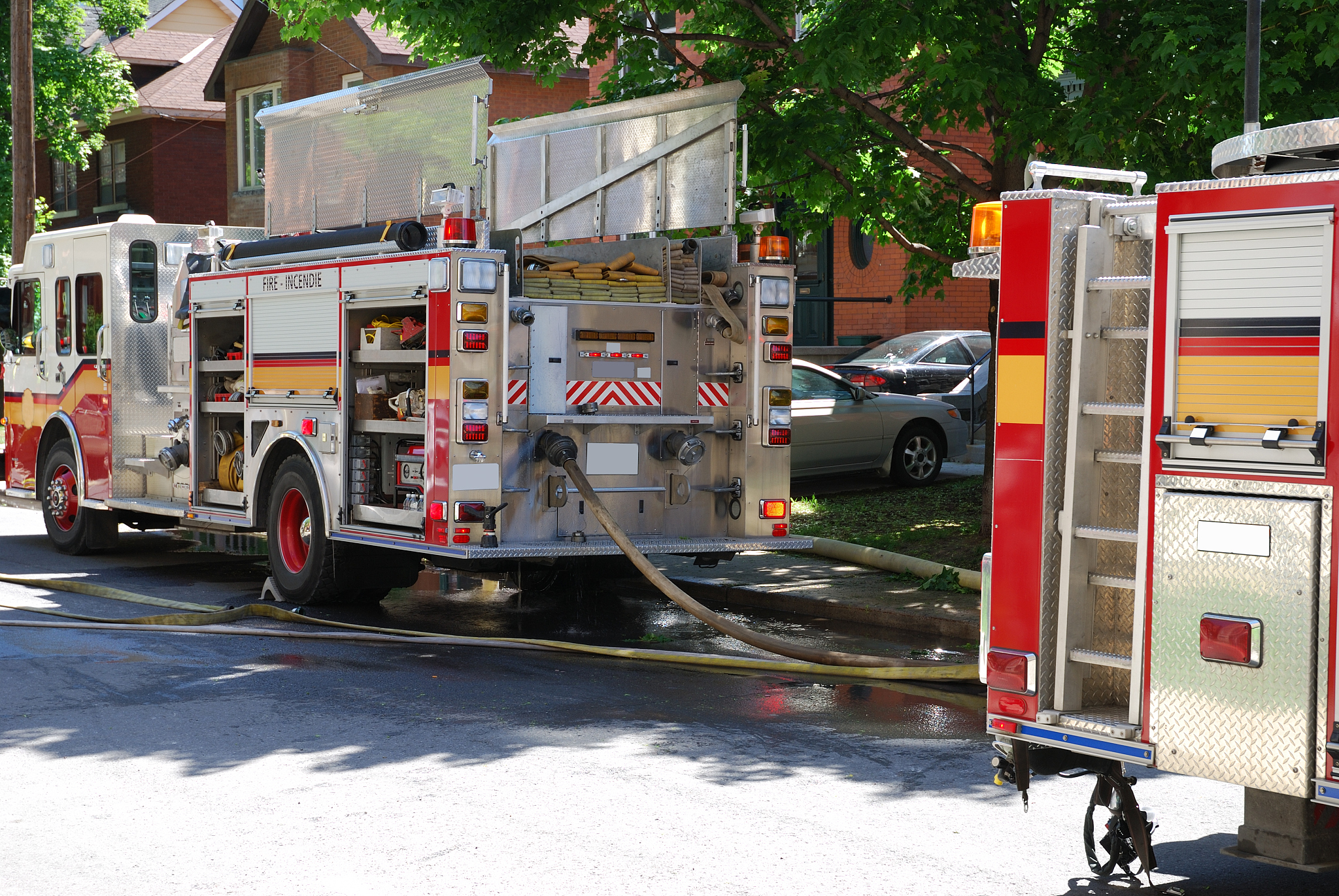 印尼消防车模拟器 - 体验惊险救援，成为消防英雄！