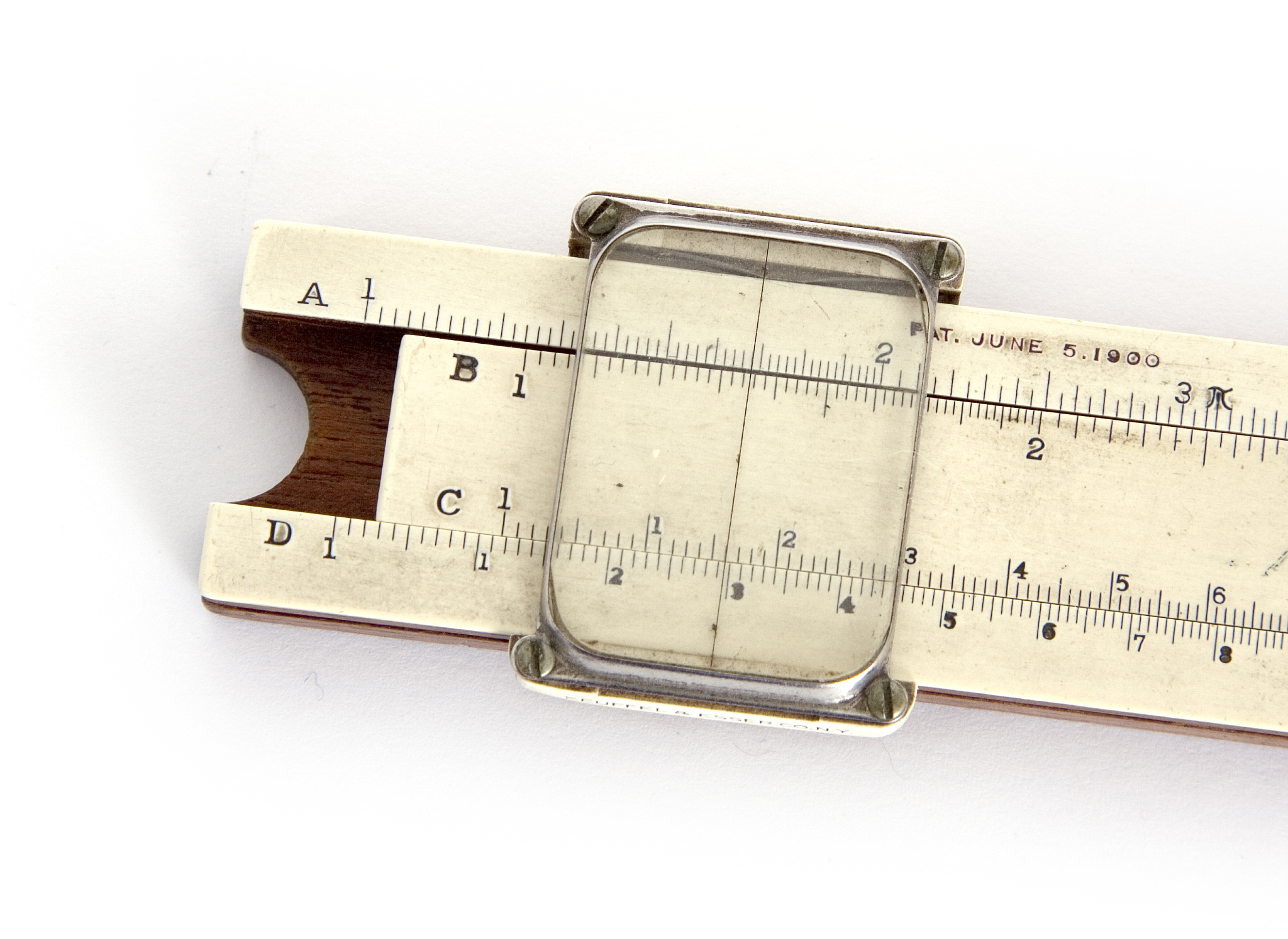 计算机处理水平的发展史分为几个阶段