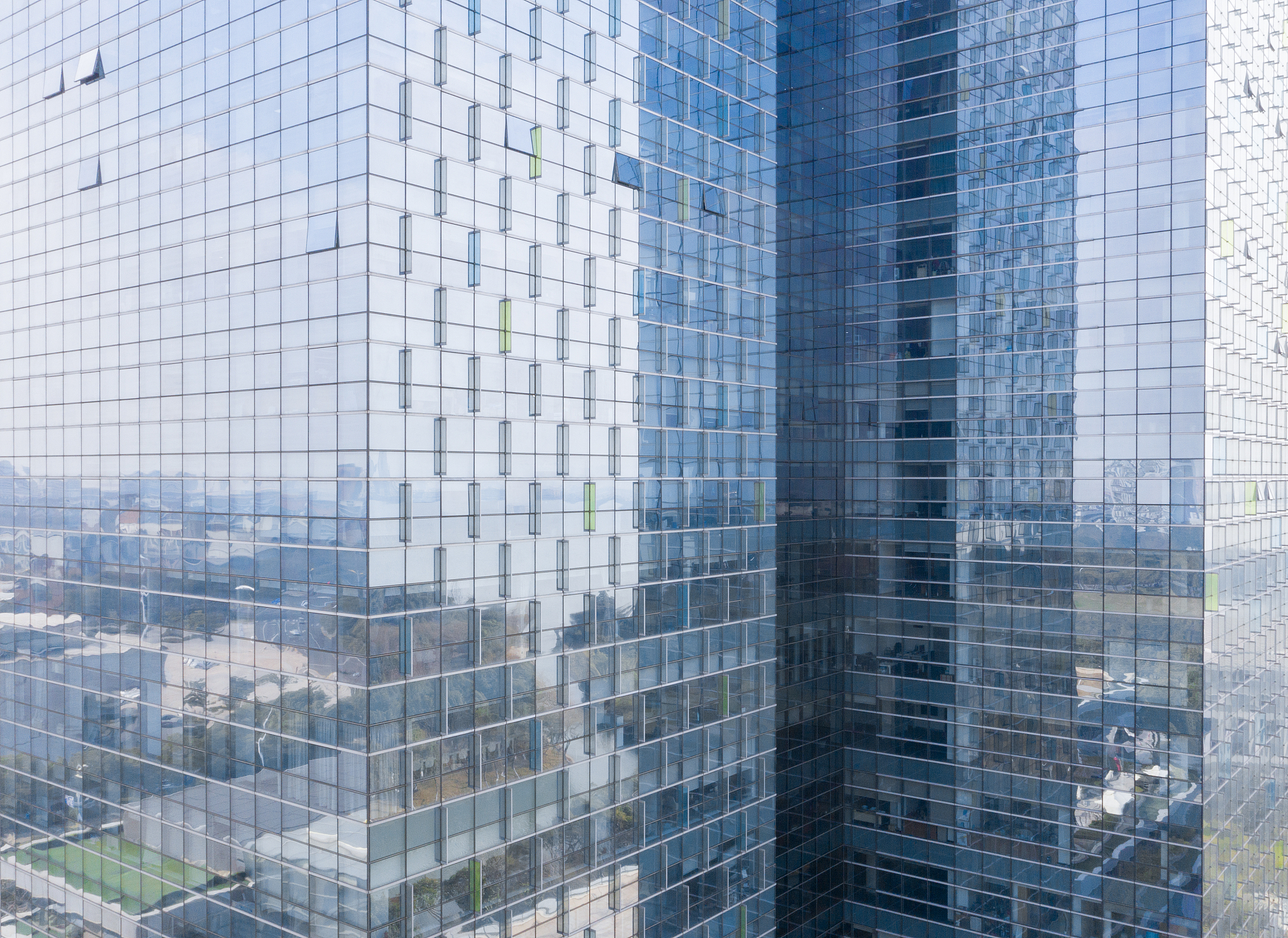 苏州建筑幕墙工程资质办理：提升建筑企业竞争力的关键