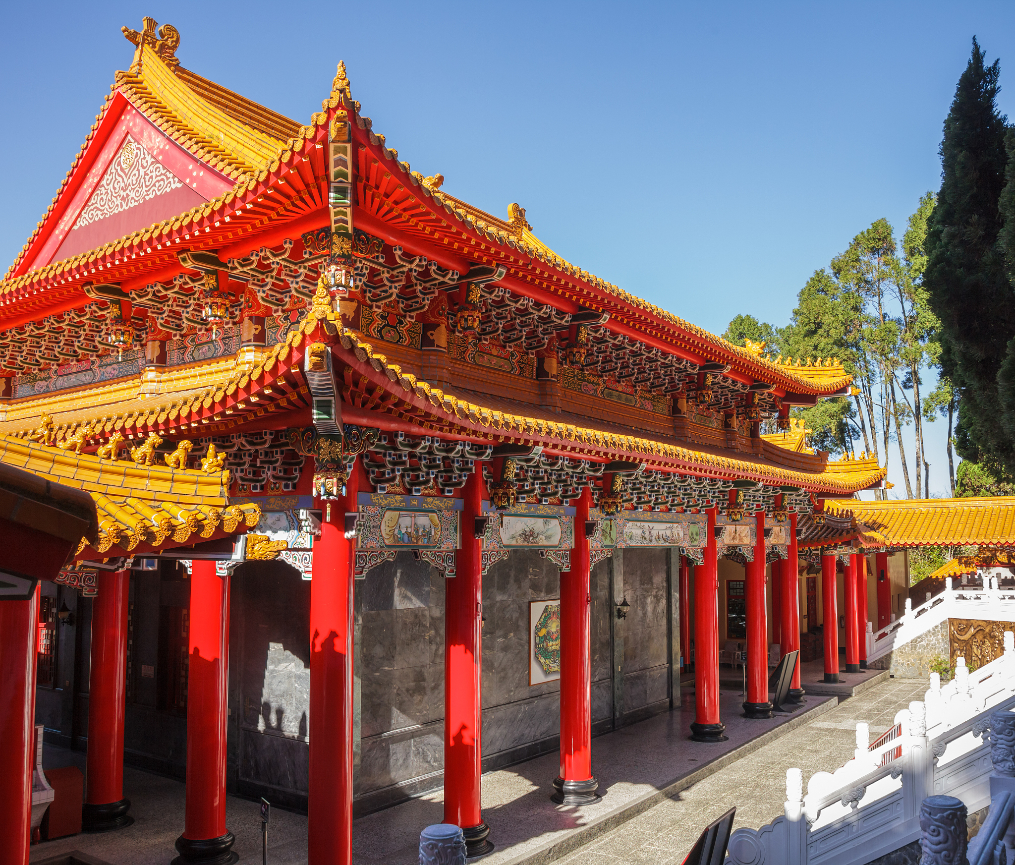 wen wu temple interior