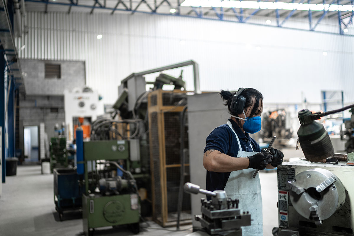 河南中专数控技术应用专业怎么样？就业前景及优势分析