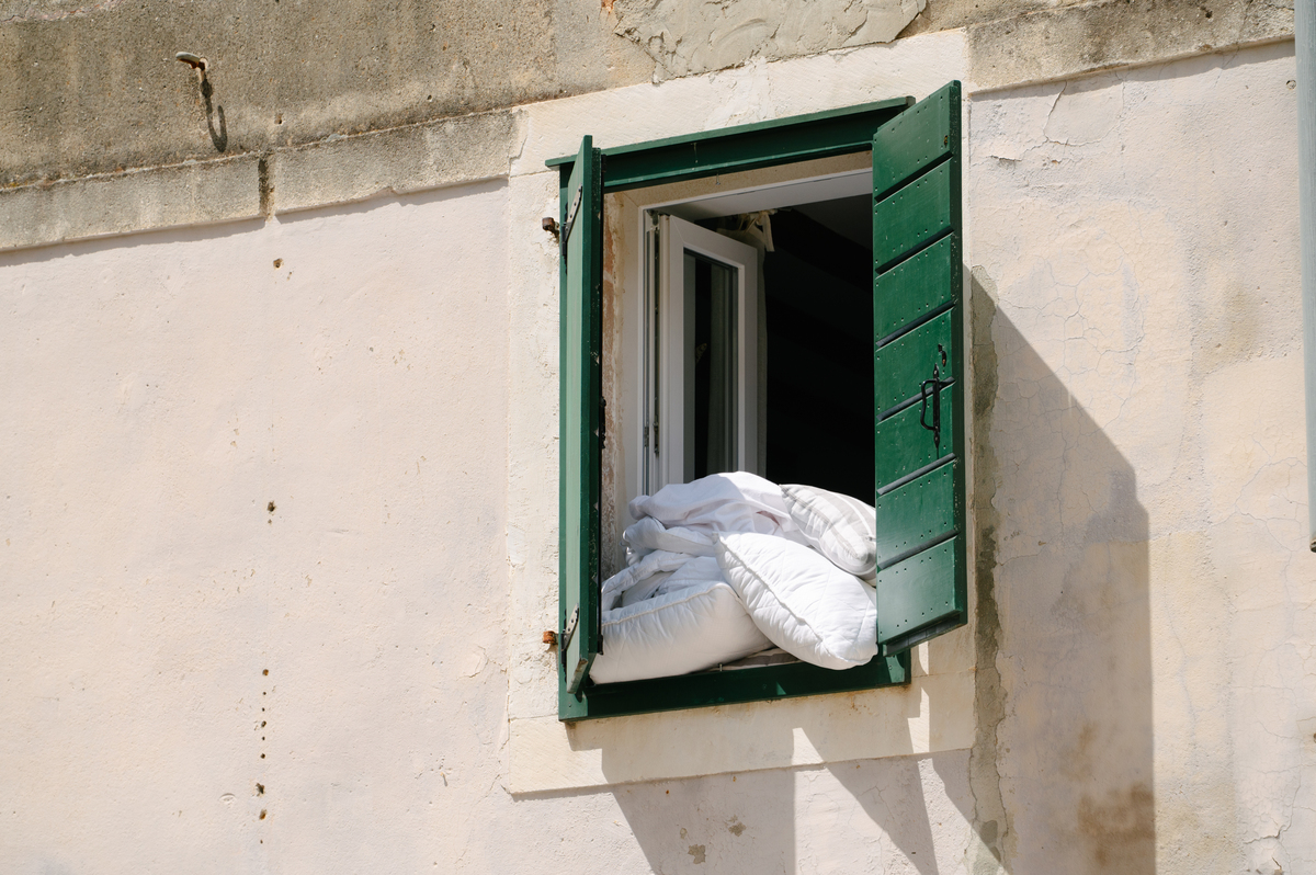 Anti-Theft Blinks Doorbell Mount: No Drilling, Adjustable Angle, Secure & Stylish