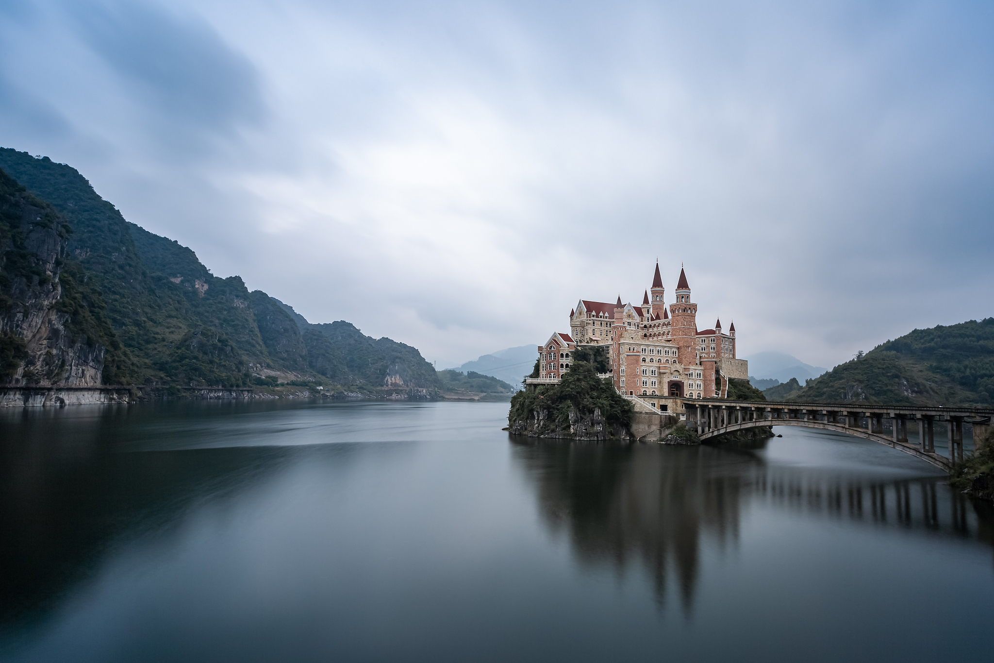 黔西南中专学校就业排名：哪所学校就业前景最好？