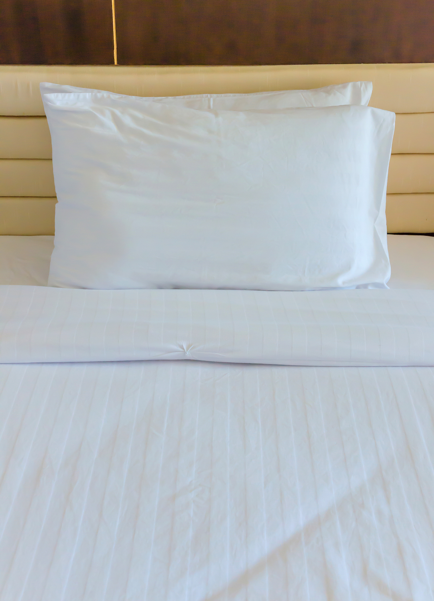 bedroom with bed and pillow for relaxation