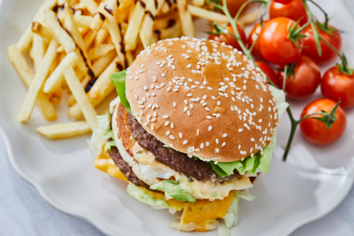 塔斯汀汉堡：品味独特，美味满溢，为您打造难忘的用餐体验