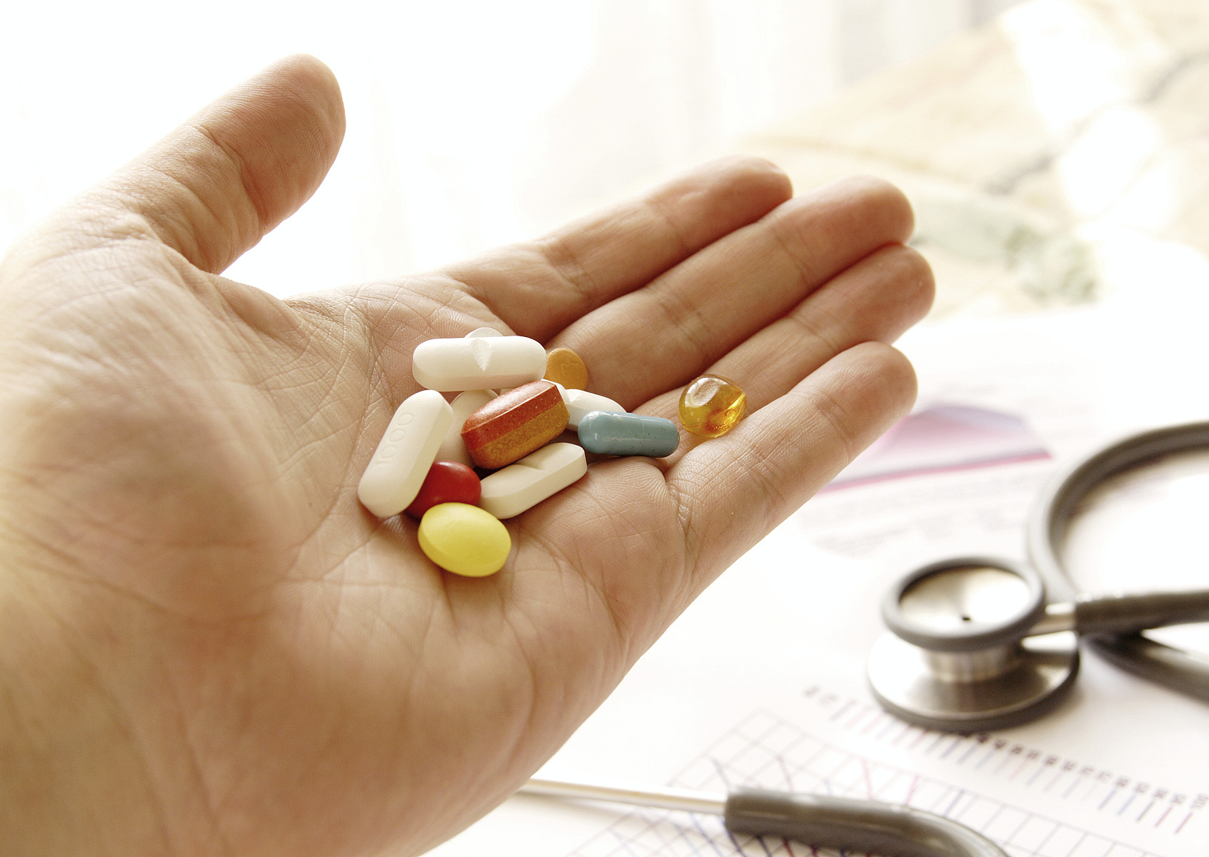 心慌手抖的原因：焦虑、低血糖、甲状腺等