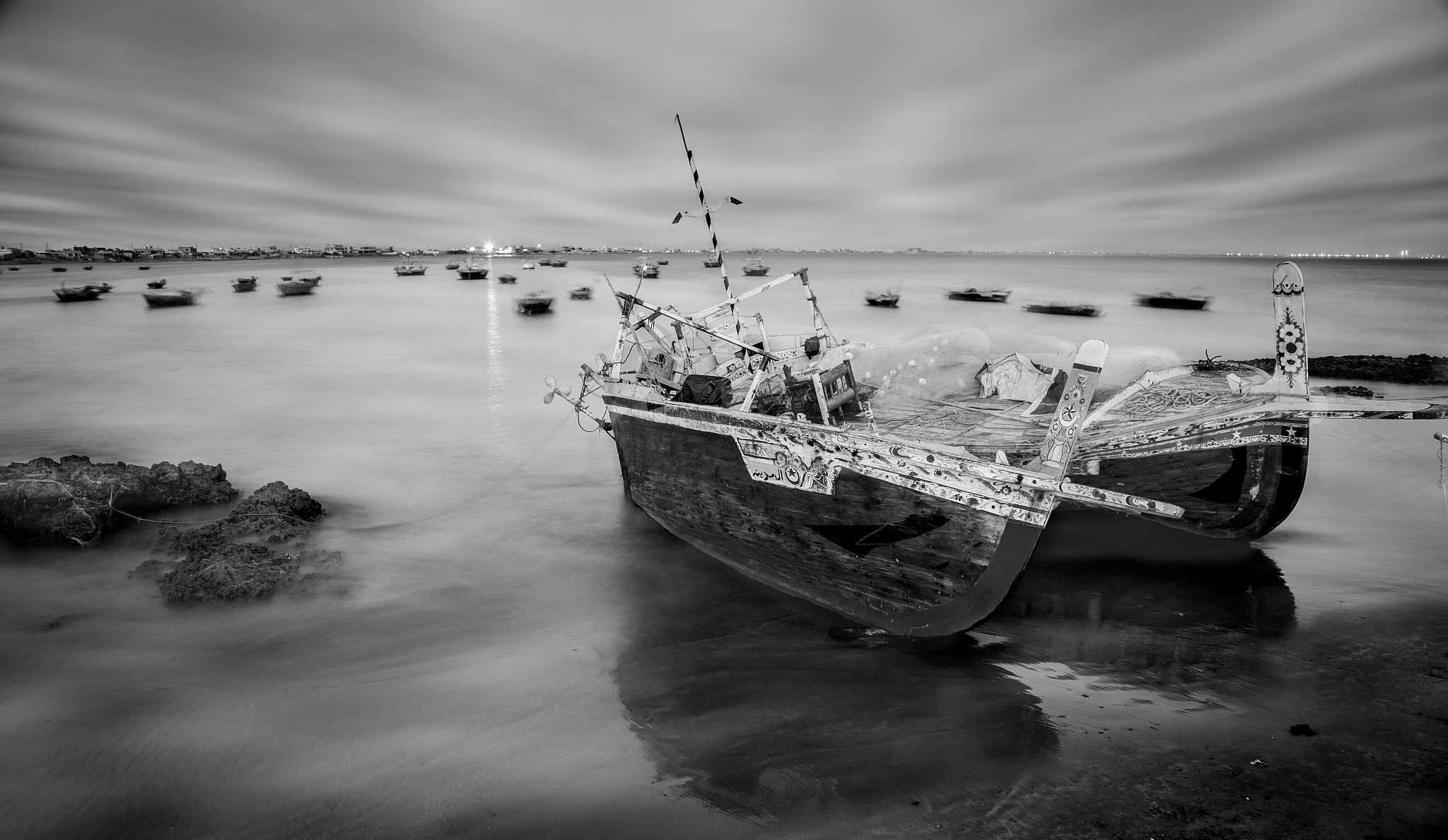 long exposure scenic view of sea