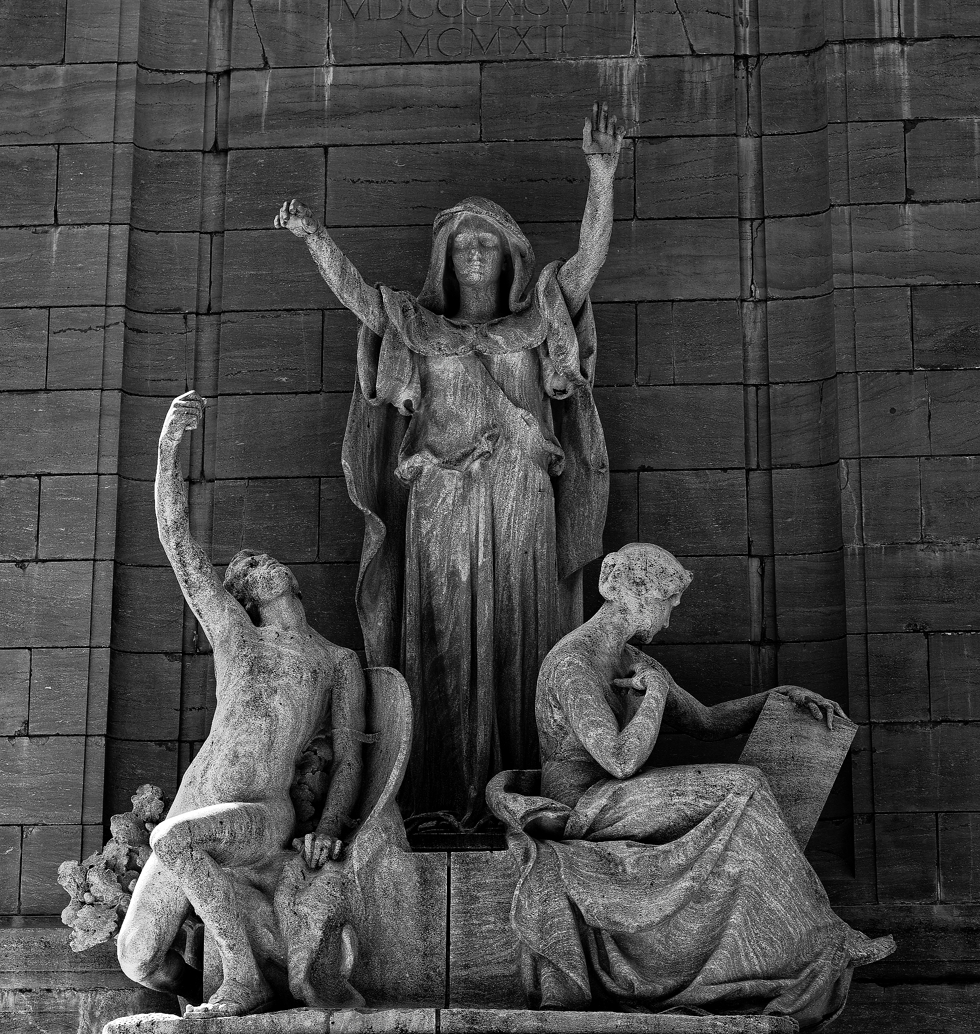 西西弗斯与镜子：关于惩罚与救赎的故事