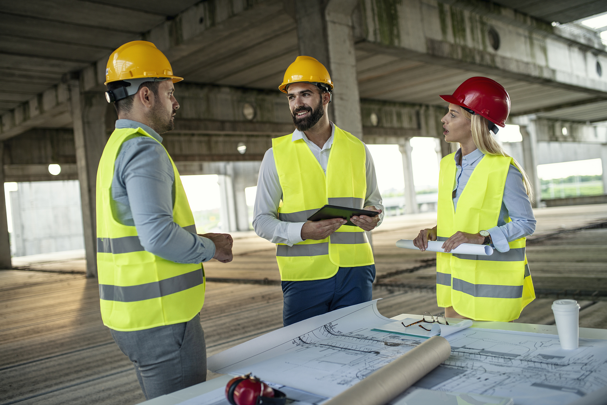 group of engineering team had meeting at working site