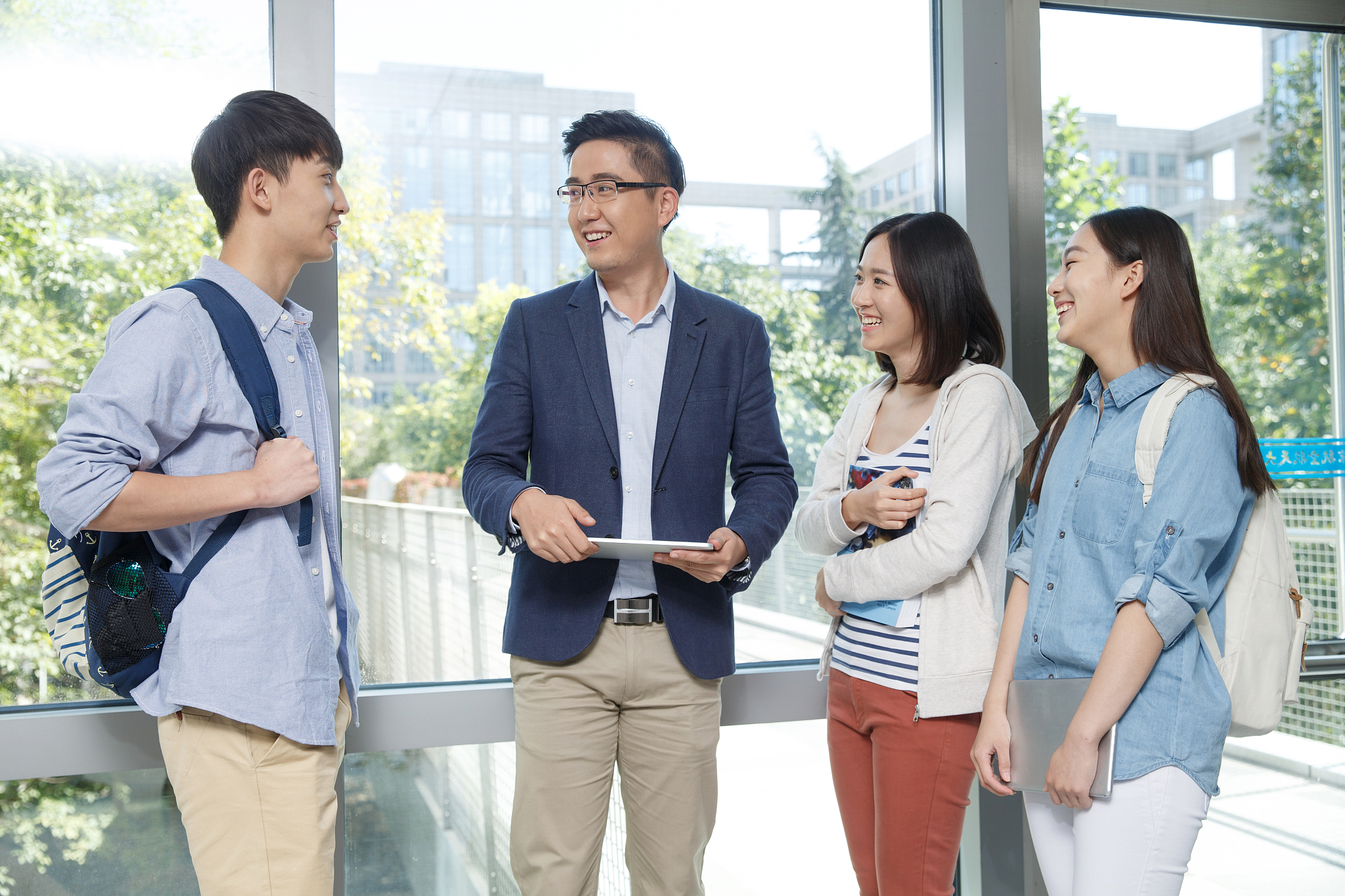 重庆2021年男生在幼师学校学什么好