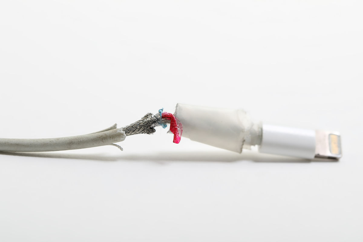 耳机坏了怎么办？解决方法及维修建议