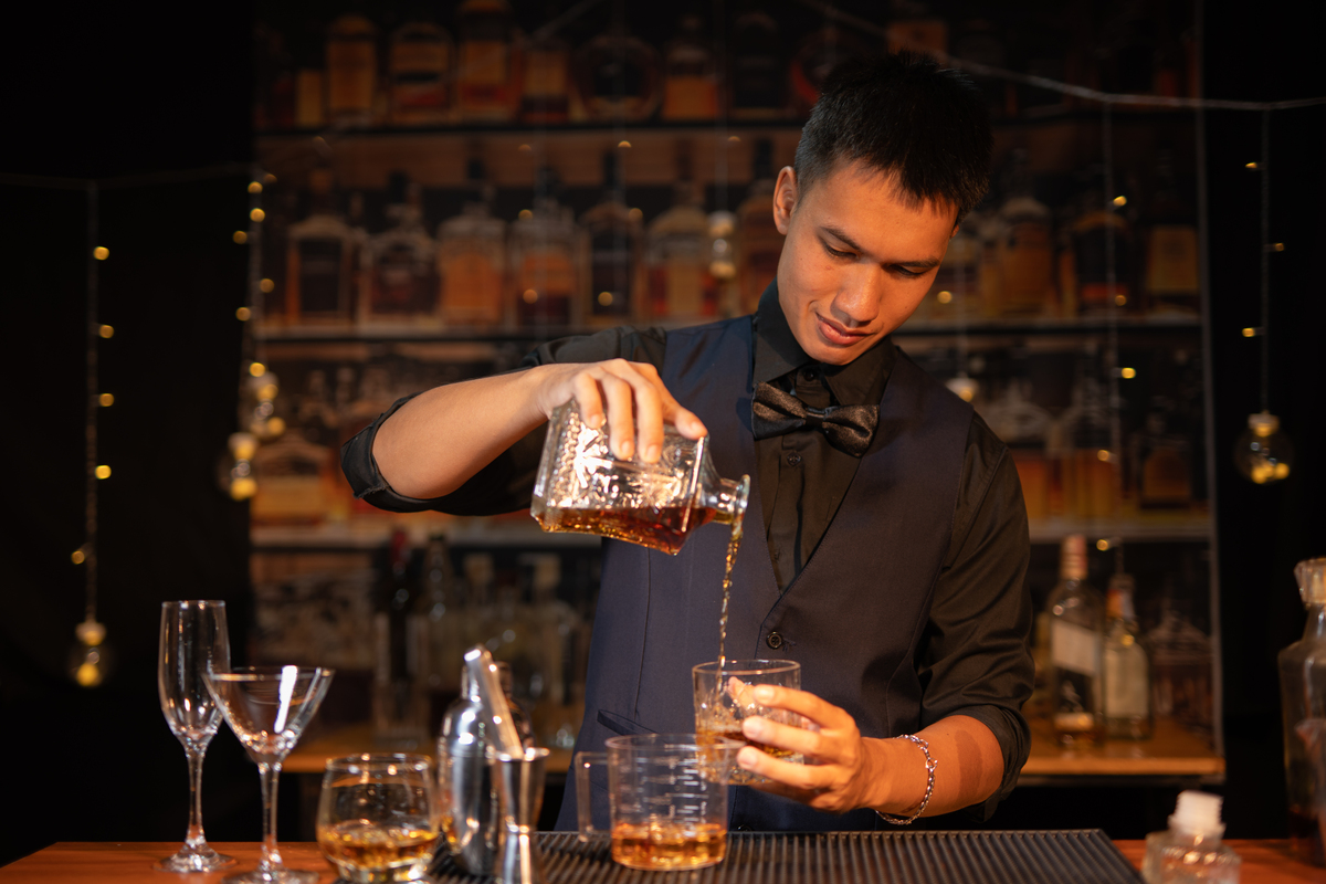 天津调酒技术培训：哪里可以学？