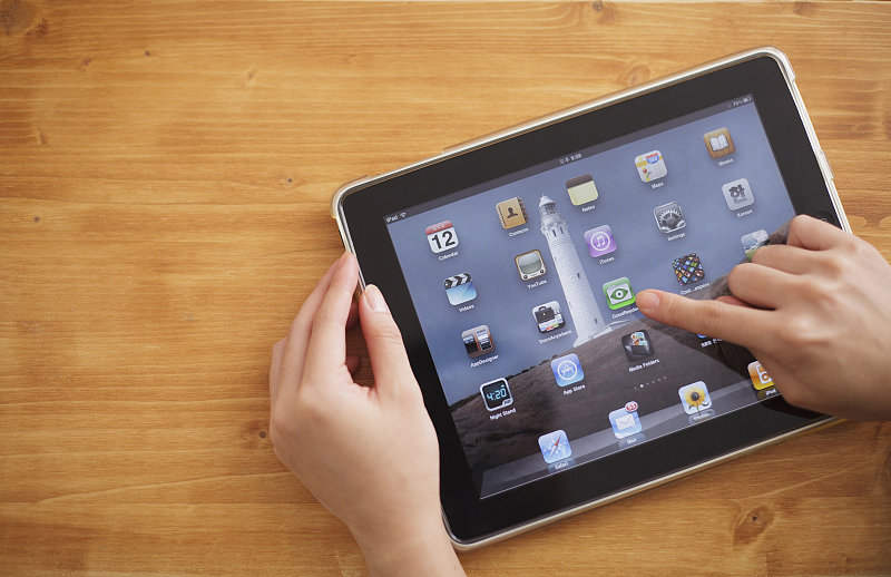 荣耀平板v8pro和荣耀magic pad 13对比的优劣