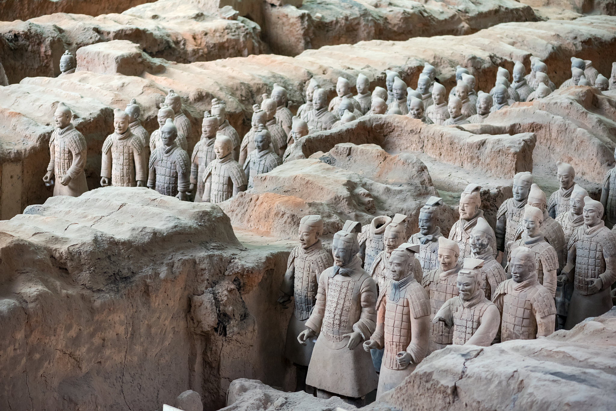 与秦始皇对话：二世而亡的遗憾与统一之功绩