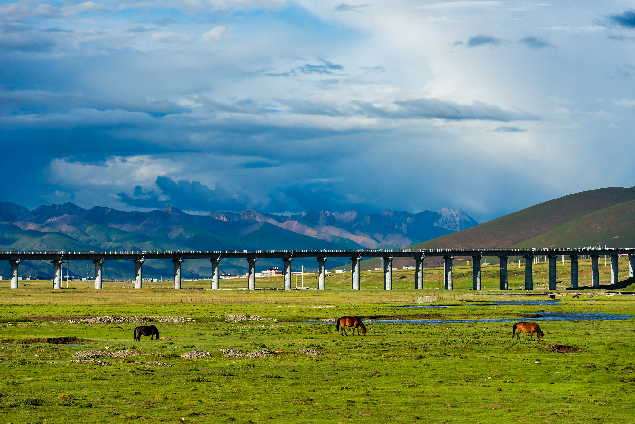 吉克石格为什么不能坐高铁？青藏高原的交通限制