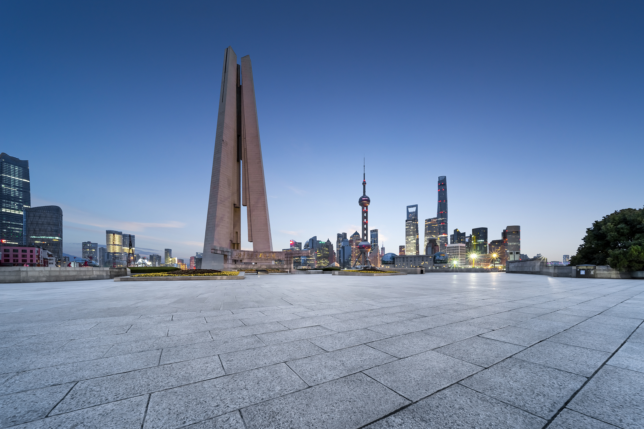 上海人民英雄纪念塔广场陆家嘴地标建筑