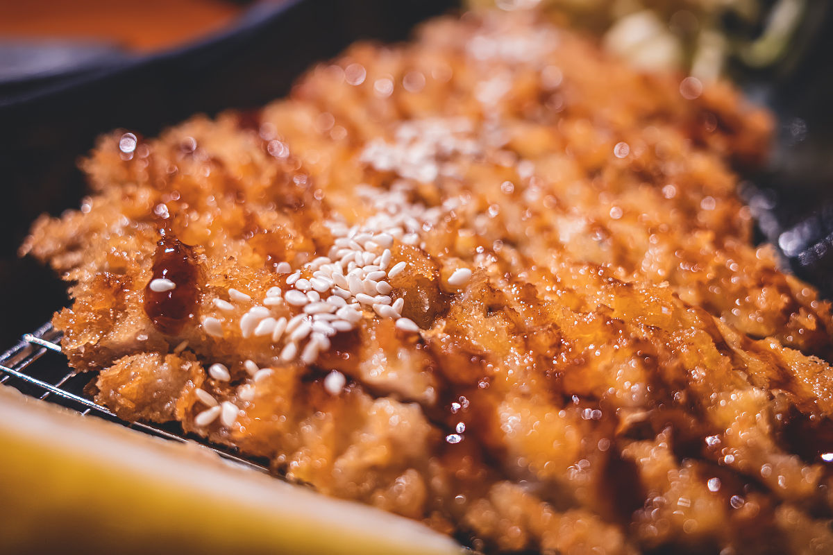 沈阳八大特色小吃：锅包肉、炸酱面、割包等，你都吃过吗？