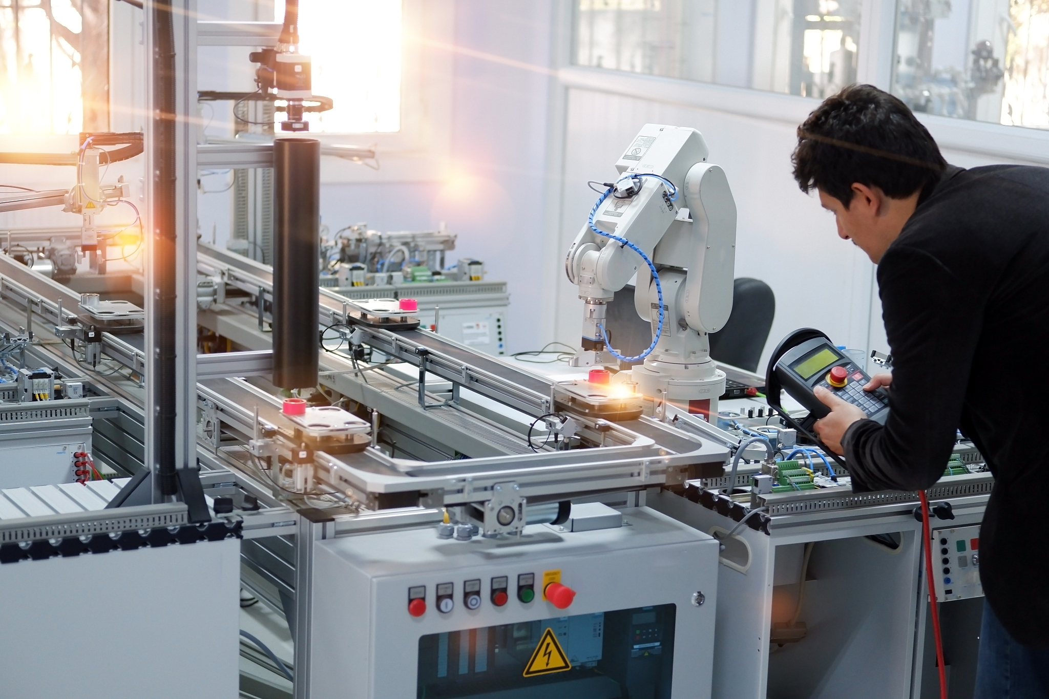 陕西工贸职业中等专业学校2023年招生专业-机械制造/汽车技术等