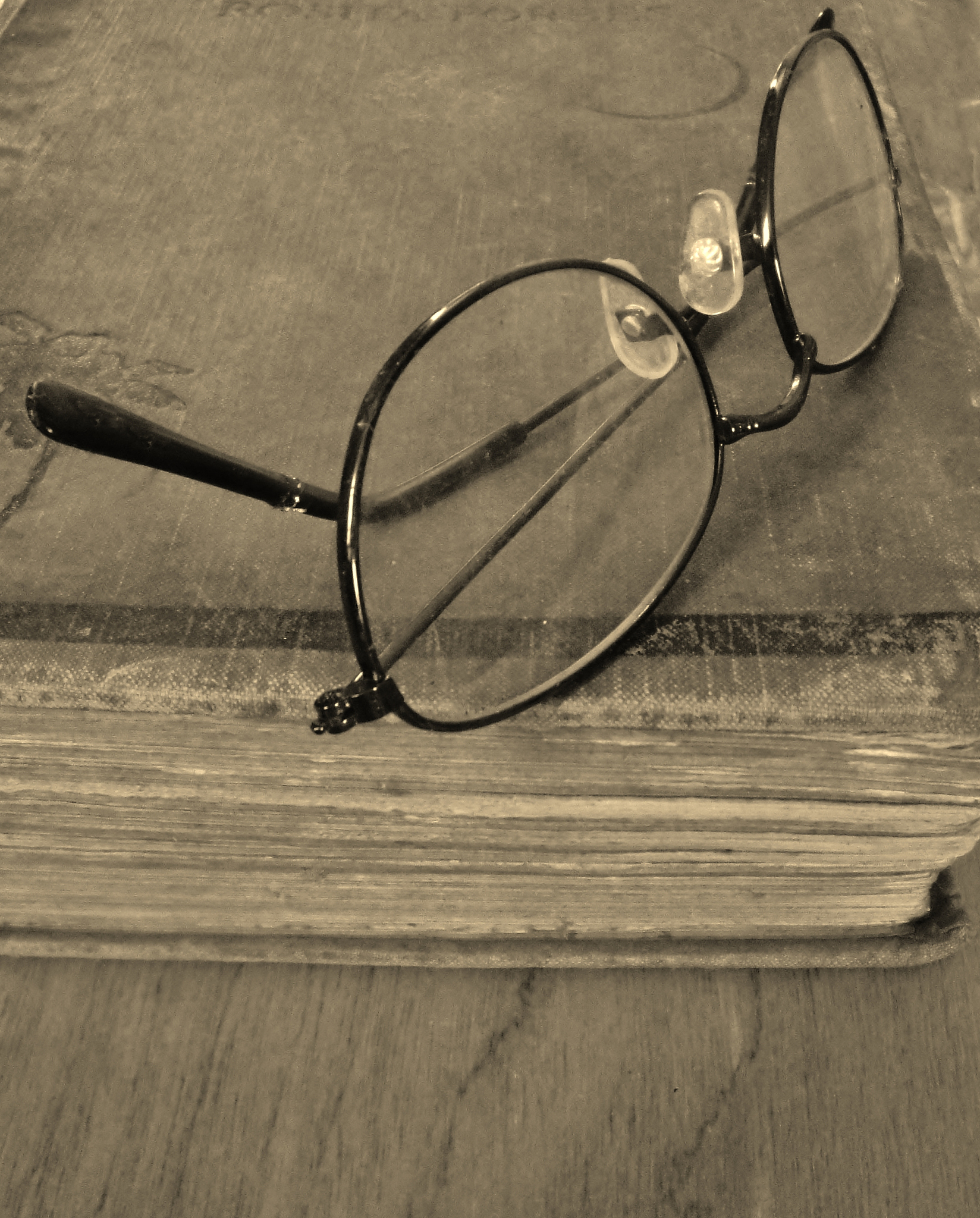 16世纪有眼镜吗