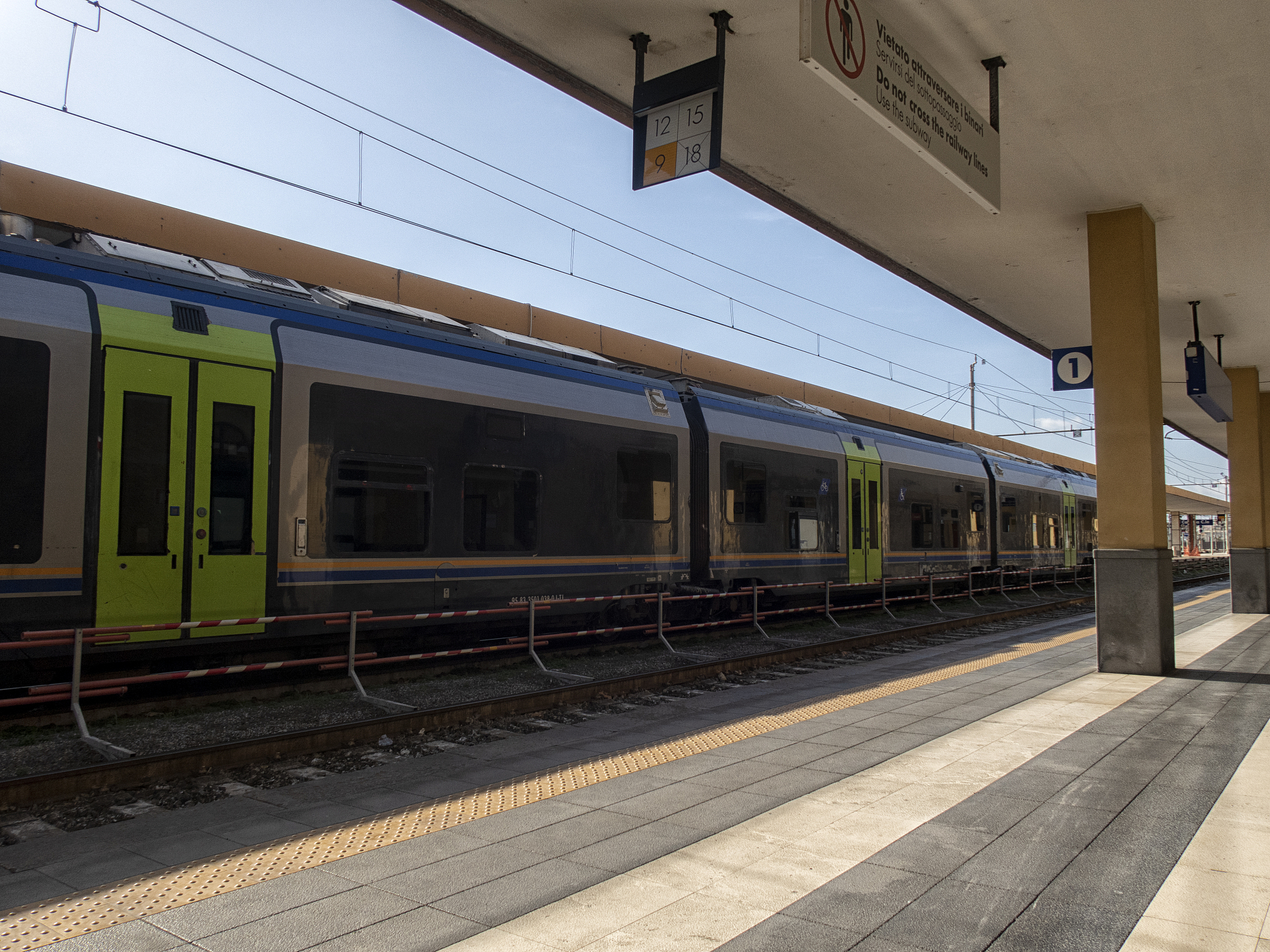 从连云港市东海县去普陀山 怎么坐车比较划算帮我用210字详细描述