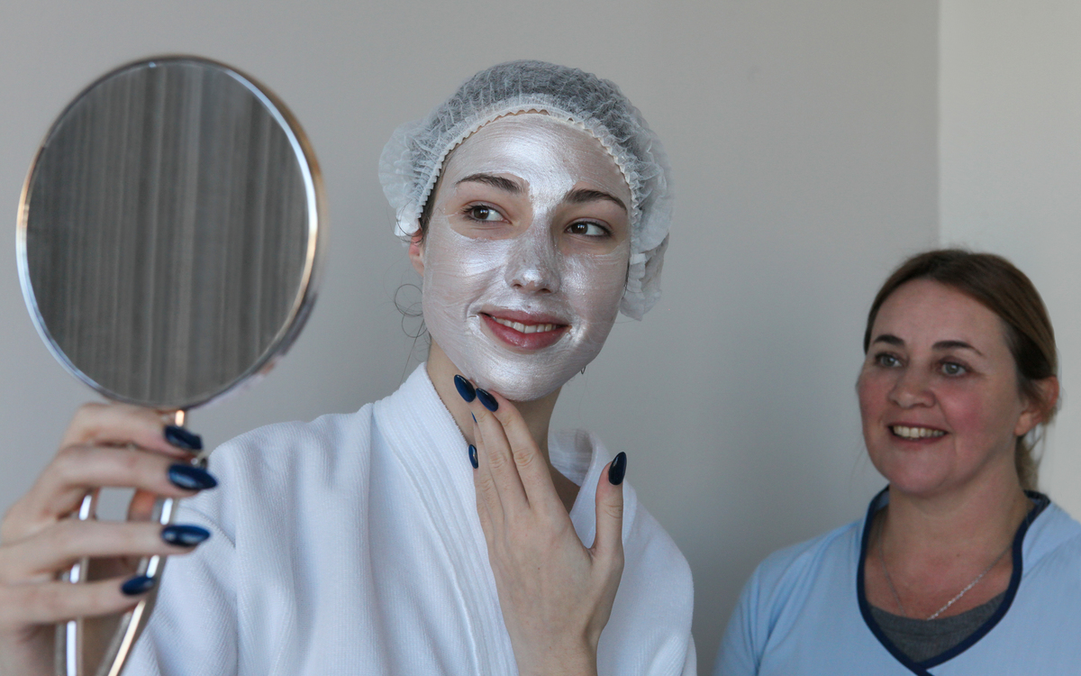 安然净白无瑕面膜怎么用？使用禁忌和频率全解析！