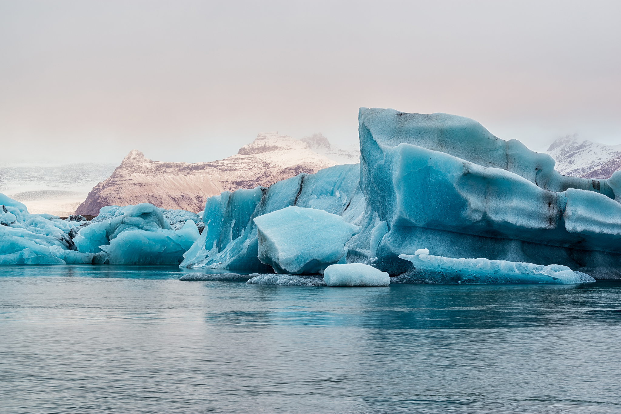 icebergs in the jokulsarlon's lake, iceland