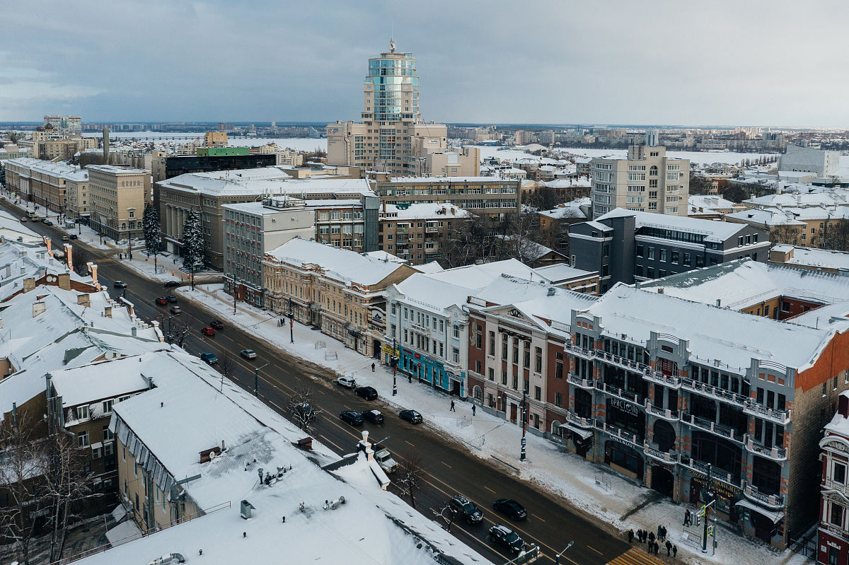 在《谈青年的责任担当》中 简要分析第三段的论证思路