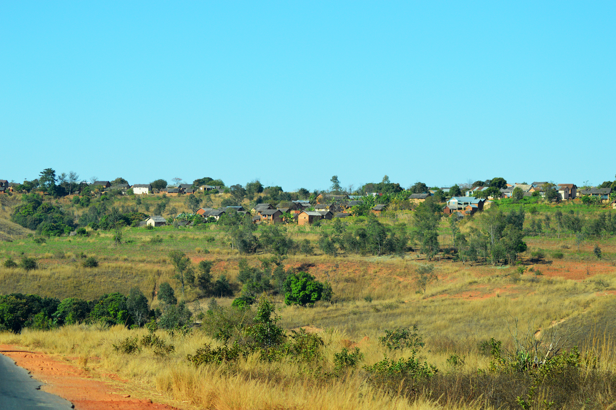paysage entre miandrivazo et morondava madagascar