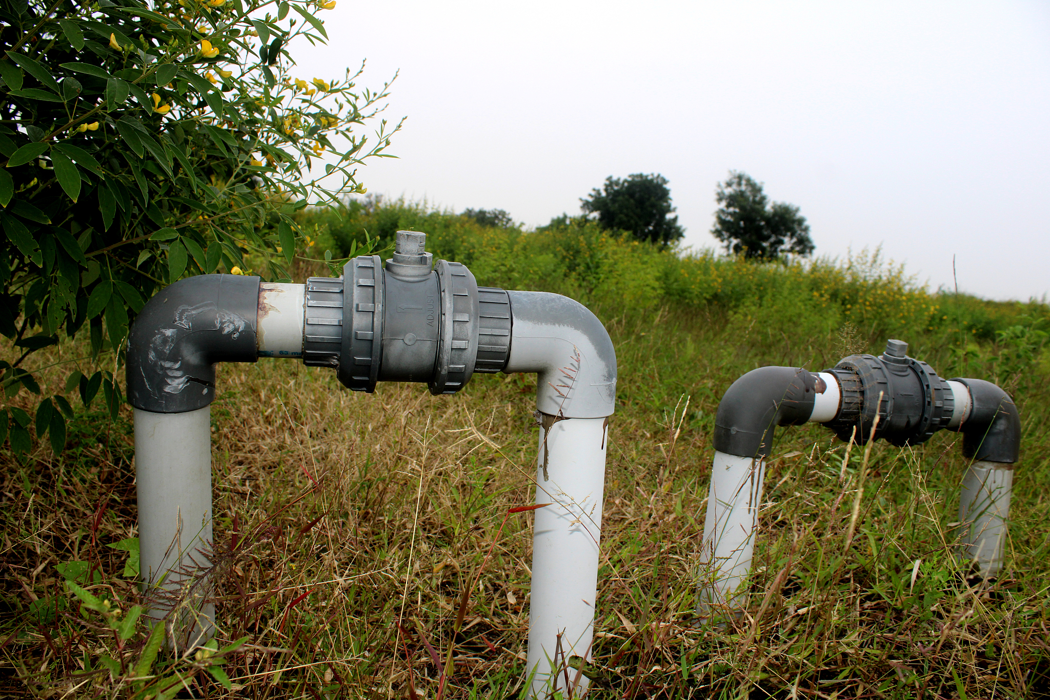 植树机器人的储水浇水装置