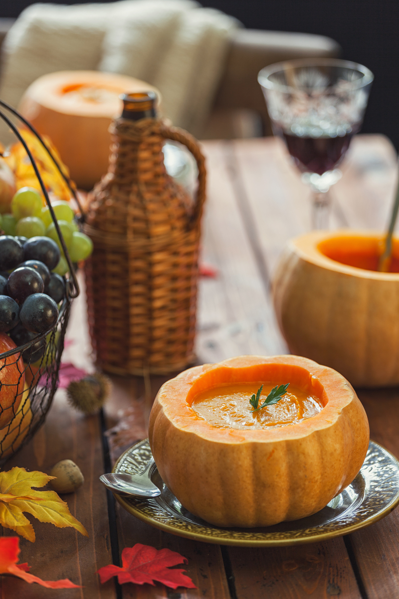 请帮我写1篇不少于800汉字的博客文章语言要幽默风趣。主题是：一个蒸南瓜热量是多少