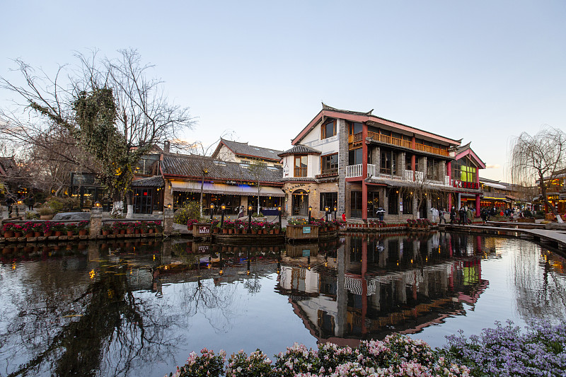 丽江民族中等专业学校：公办学校，培养旅游和民族文化人才