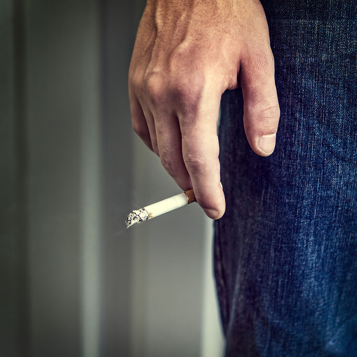 丁真抽烟品牌揭秘？真相令人意外！